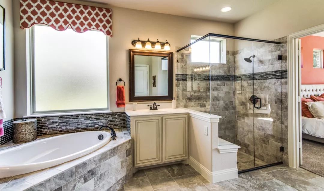 浴室柜镜柜是要全镜面还是半镂空,浴室镜柜怎么选