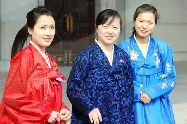 朝鲜现实影像,朝鲜士兵观察韩国动态图片