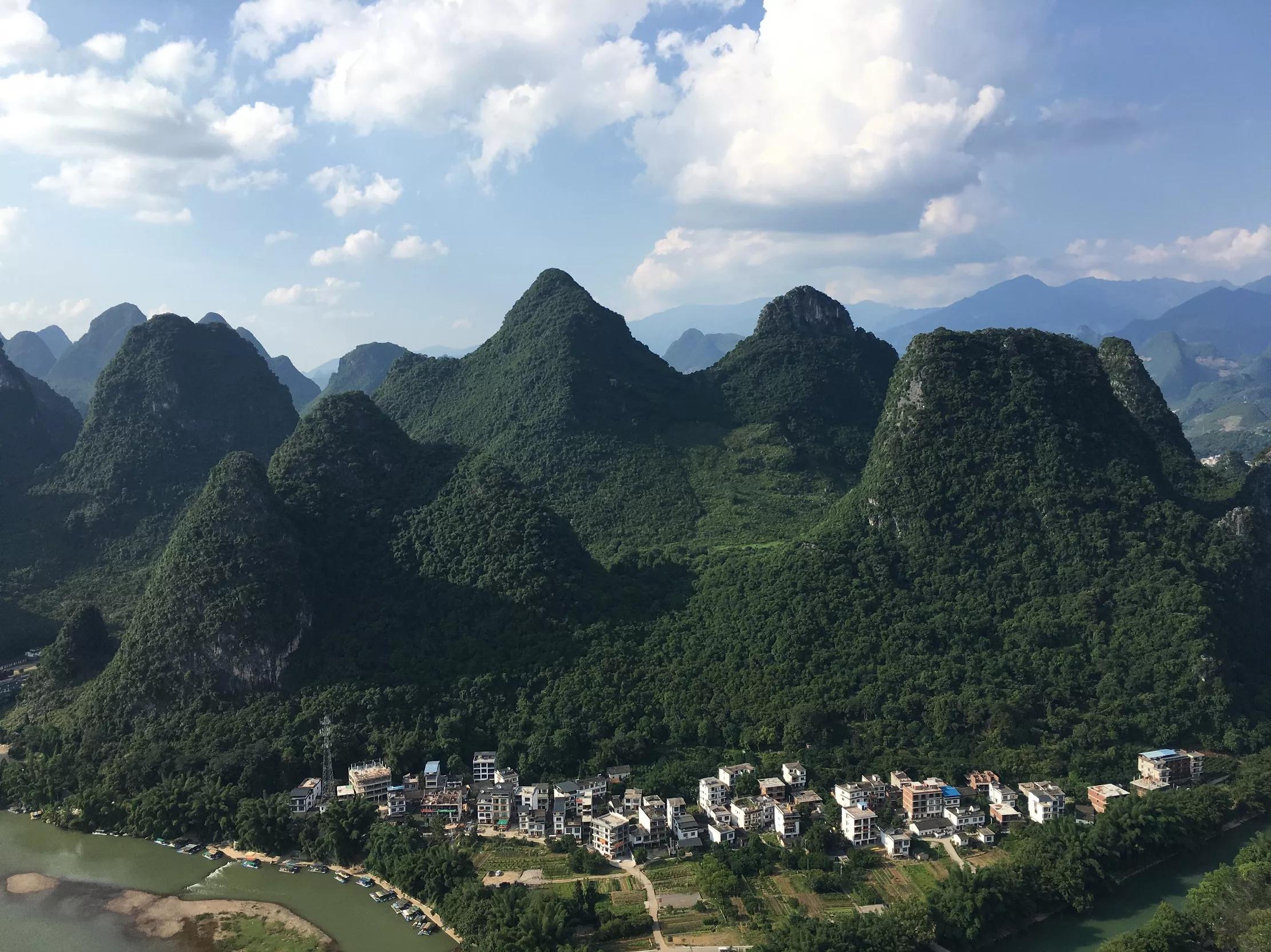 广西地理位置适合发展吗,广西地方的发展历史