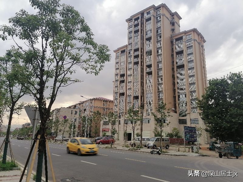 第一个下海的泰和县联合收割机厂