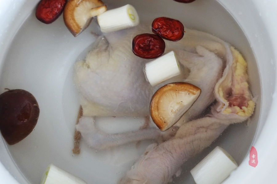 春季补气血鸡汤,惊蛰前喝什么汤好喝