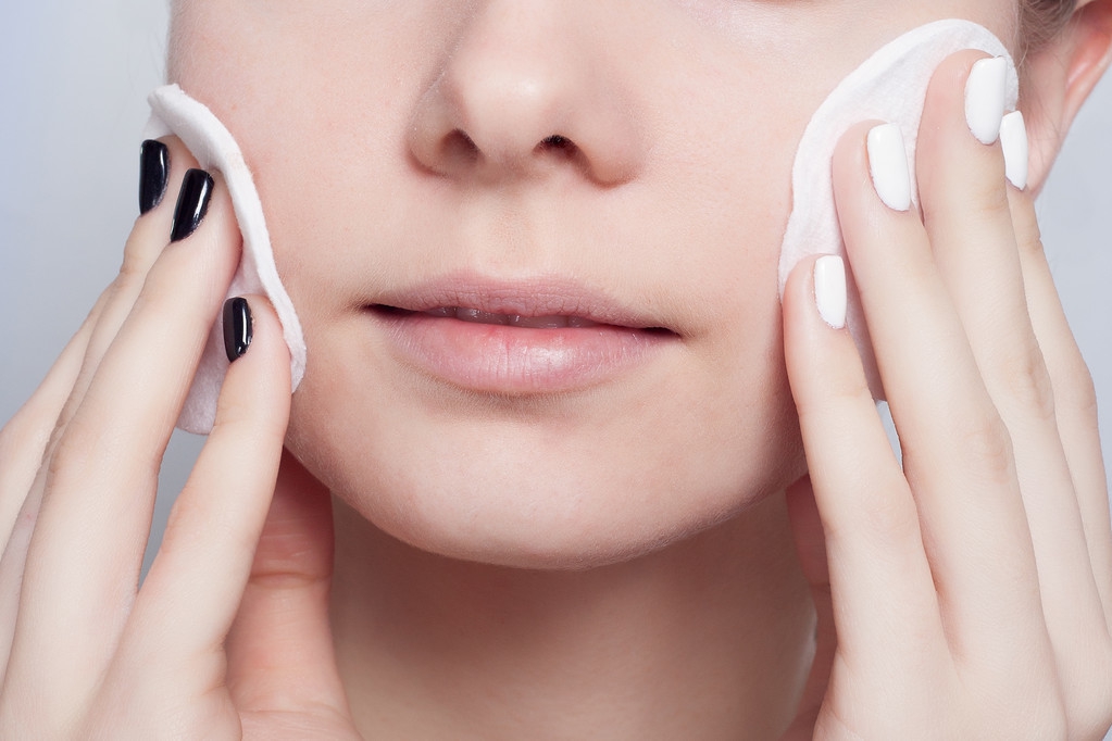 打造干净美肌有妙招,光滑美肌的正确方法