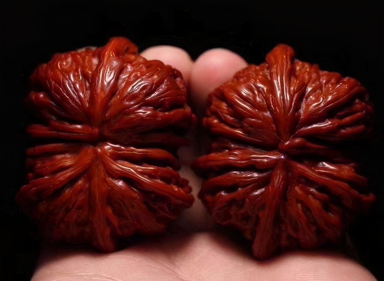 刚买的新文玩核桃要不要上油,文玩核桃盘刷时需要上油吗