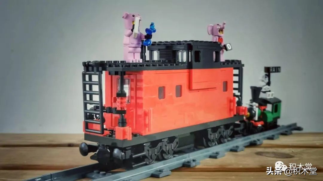 乐*官高**方套内moc最多的一款10183