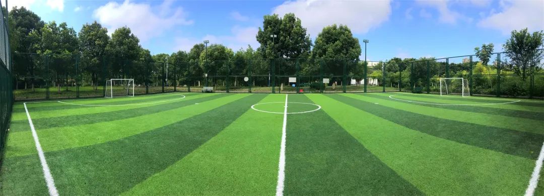 立新湖足球场几点钟开放,孝感免费5人足球场