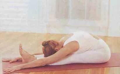 最值得做的几个瑜伽体式,脊柱疗愈瑜伽体式