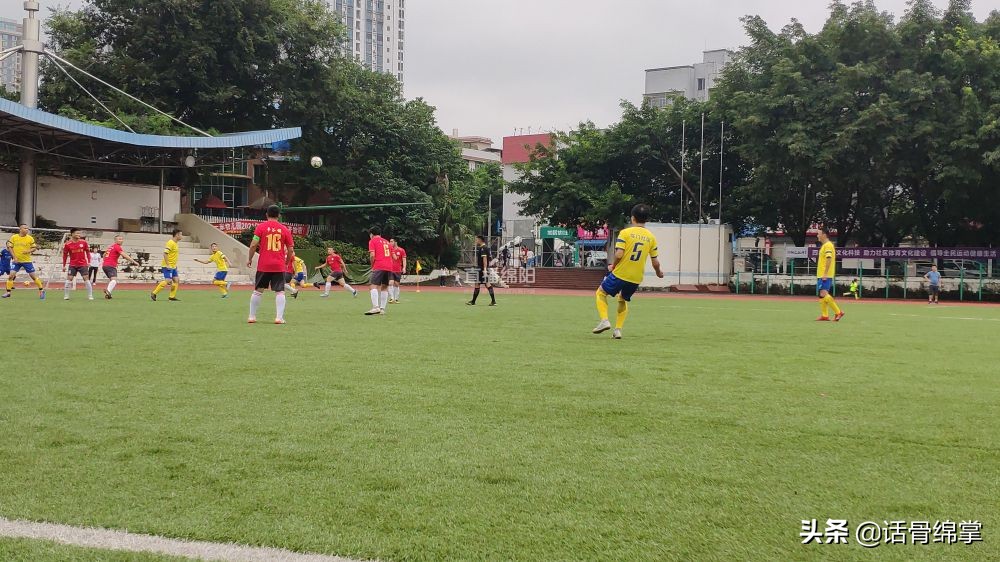 社区亲子运动赛,绵阳经开区小学生足球联赛