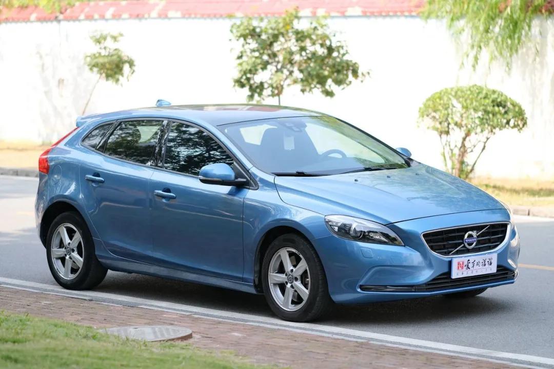 沃尔沃v40二手值得买吗,二手沃尔沃v40值得买吗