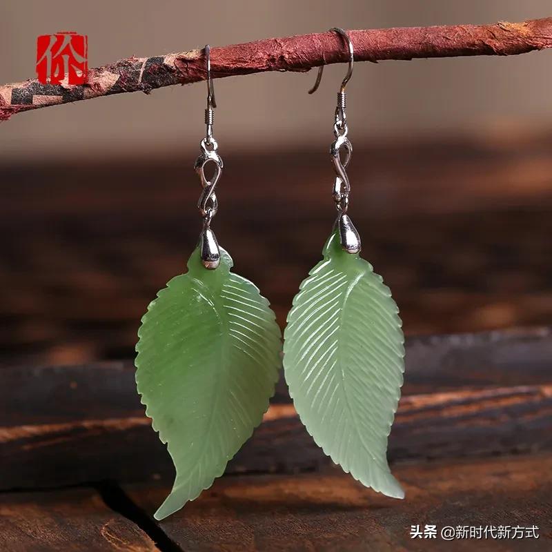 玉镯子摔碎了怎样发朋友圈,玉镯子不小心碎了有什么征兆