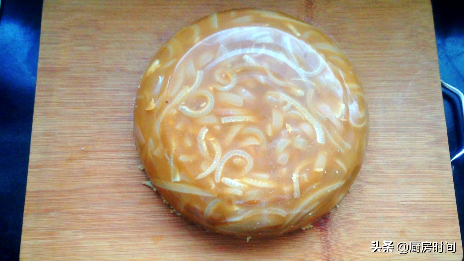 猪皮不刮油可以做皮冻吗,做猪皮冻为什么要把油刮掉