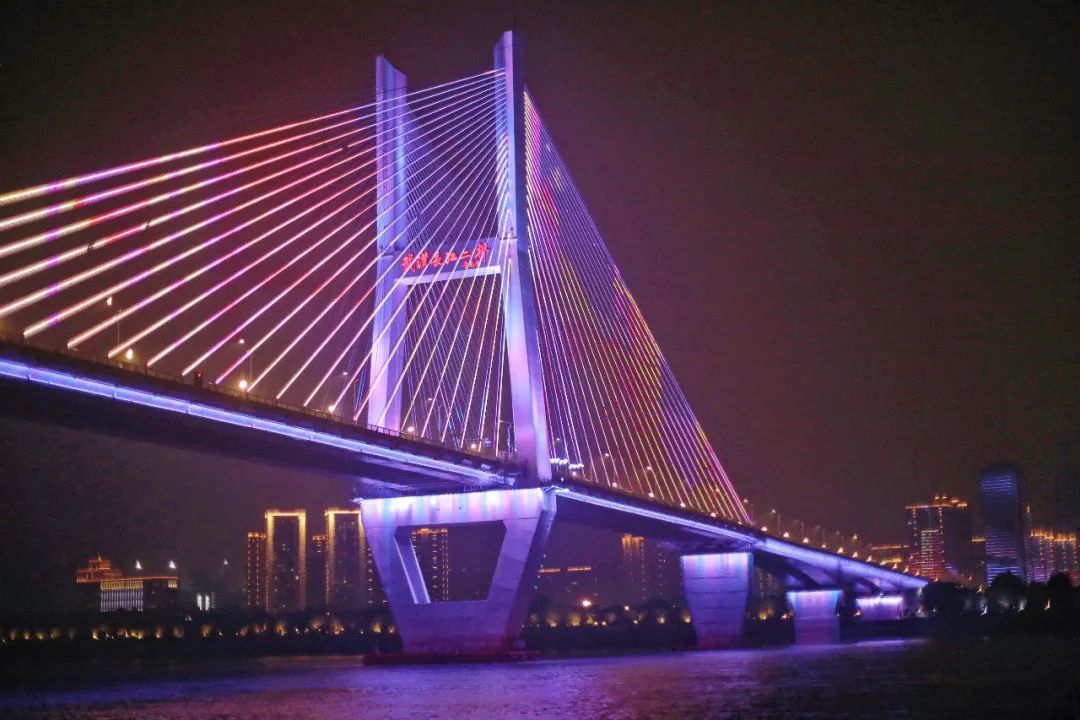 一场实景剧本杀！湖北武汉网红船，298元一张船票，究竟值吗？