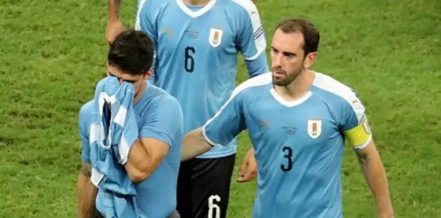 梅西c罗落泪卡卡,梅西c罗感人瞬间