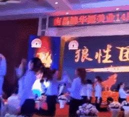 酒桌，虚假文化聚集地