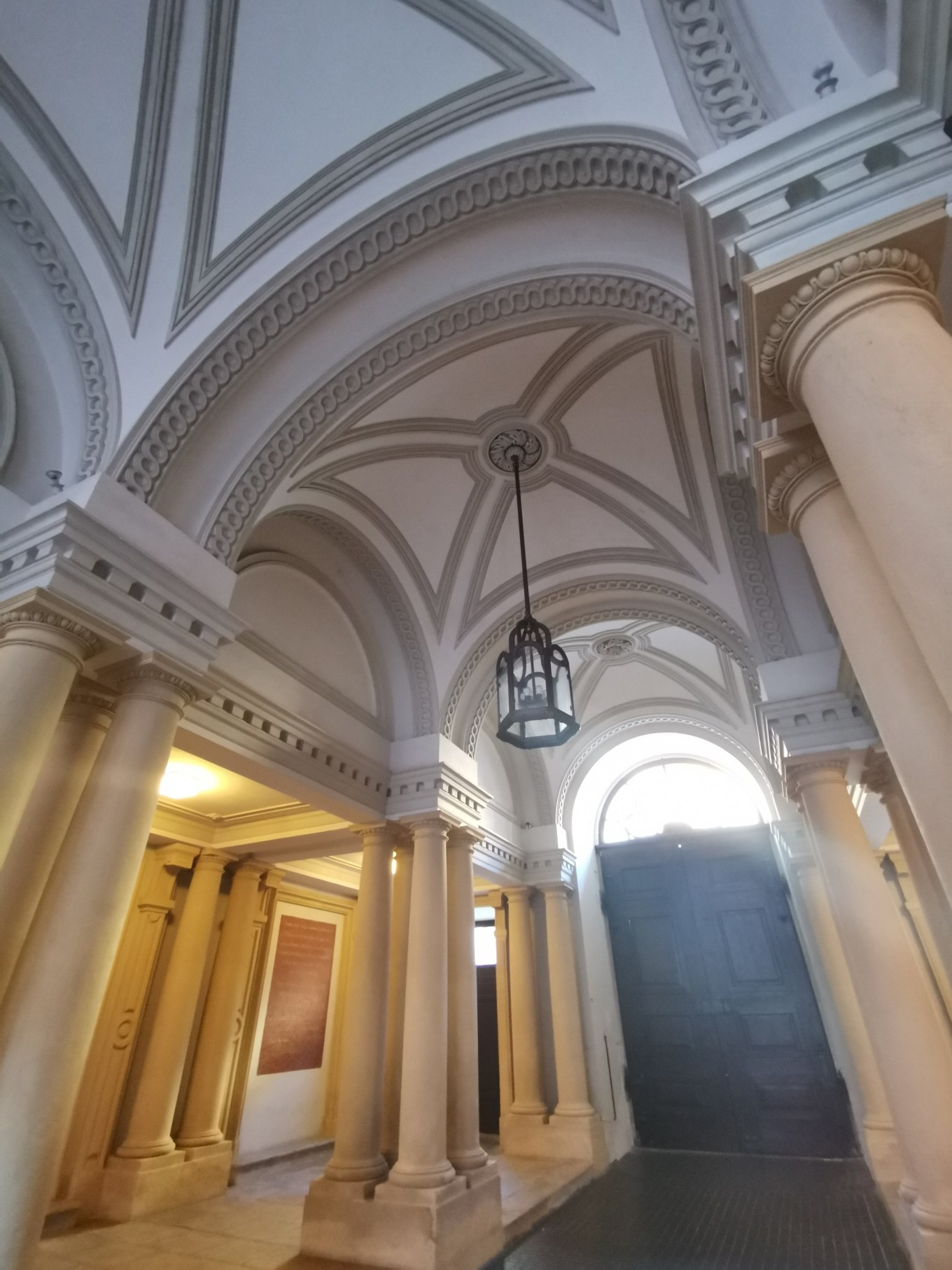 中欧旅游攻略多瑙河,中欧览秀城美食