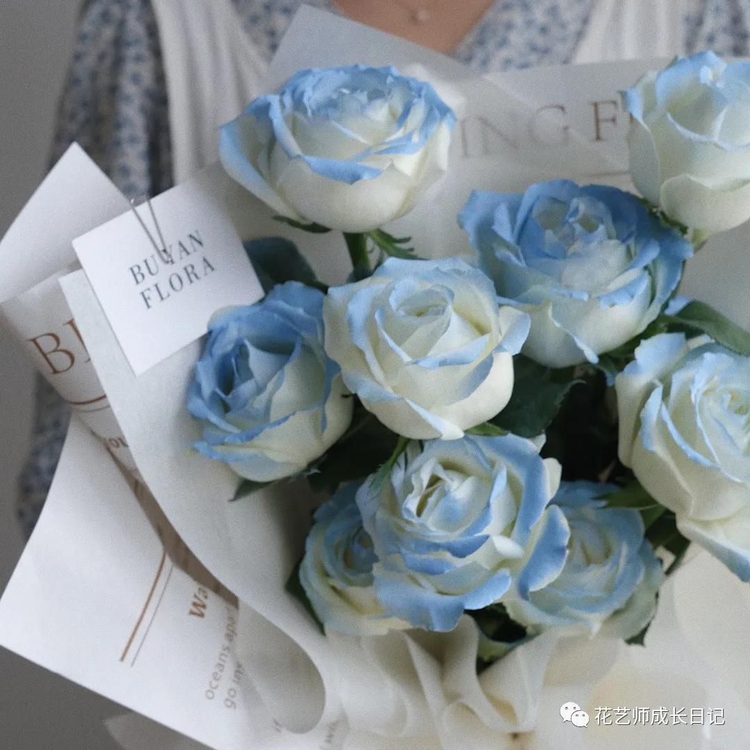 节日特辑vol.3|520碎冰蓝玫瑰花束，再来一波
