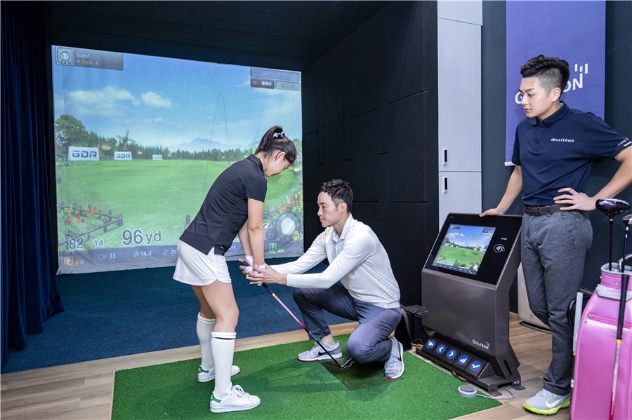 因材施教，韩国大神教你玩转室内高尔夫|易悦艾彼人物访谈