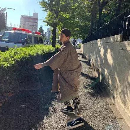 李宇春,吴青峰,王俊凯都在穿的韩国潮牌Pushbutton!