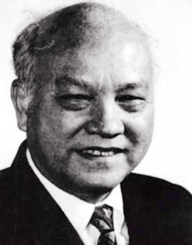 文职官员到何级别才有专门警卫员,什么级别的干部配备警卫员司机