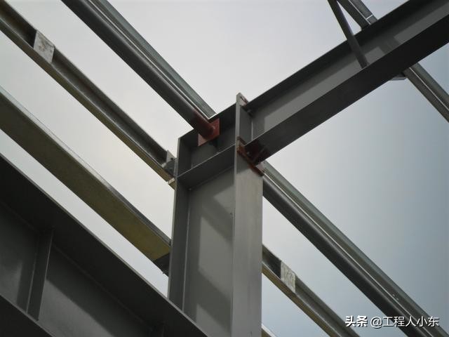 讲解钢结构厂房图,钢结构厂房基础施工动画演示