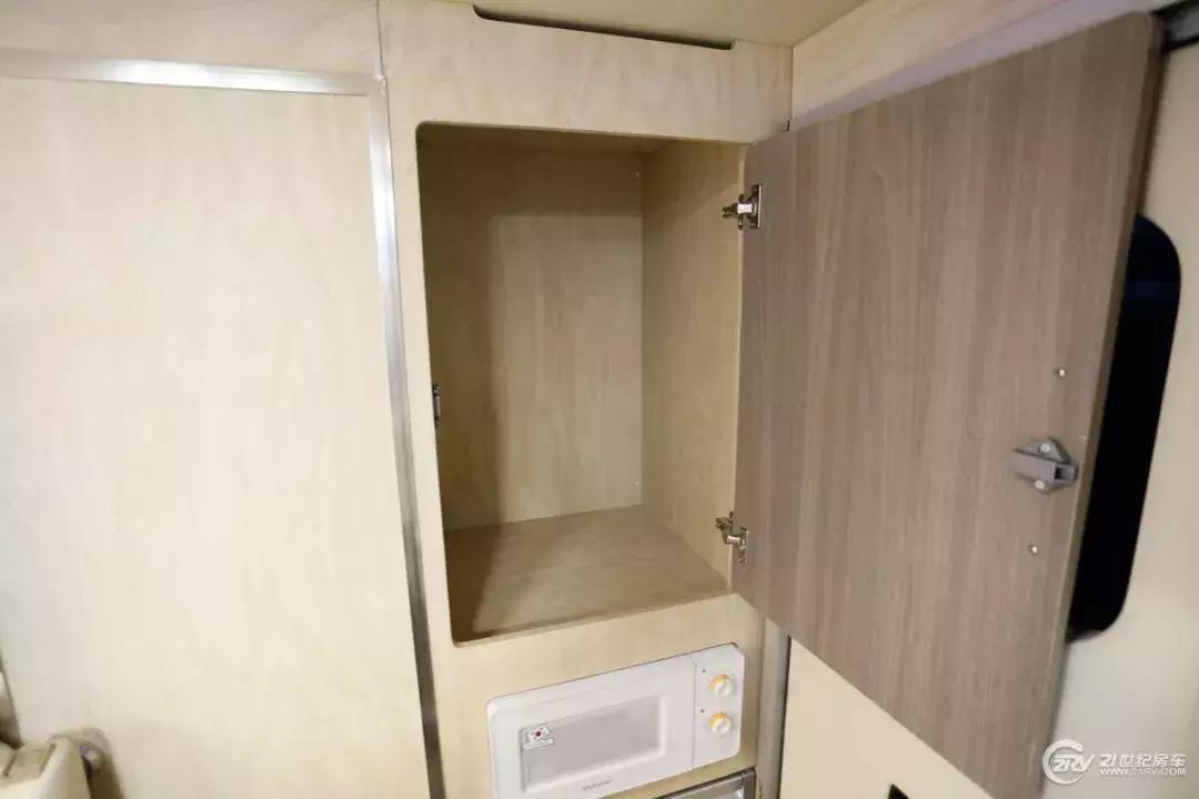 四驱带差速锁越野原厂房车,低顶四驱越野房车介绍