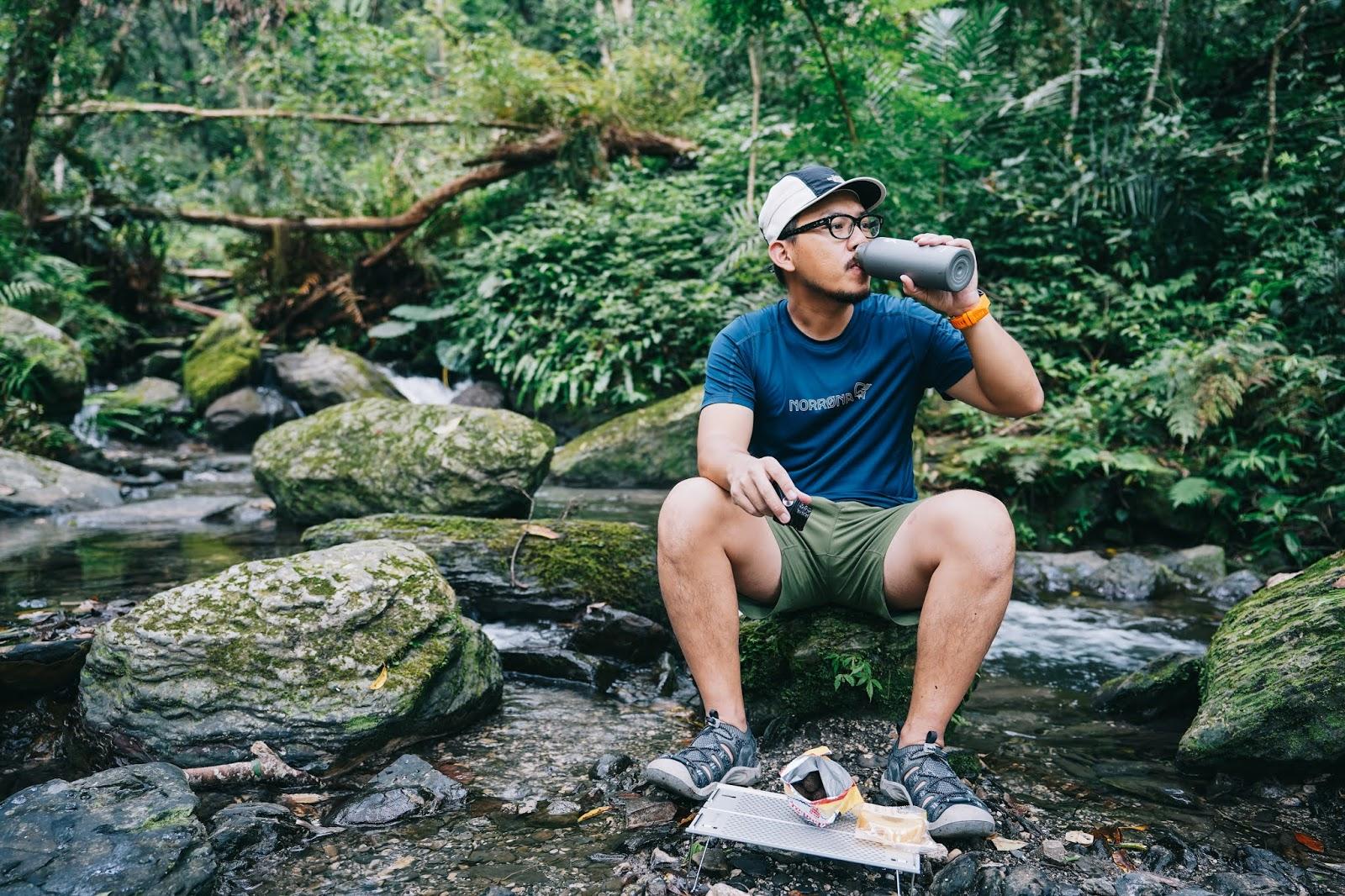 单日轻装徒步包,野外徒步的装备