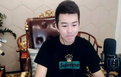 利哥称合同到期离开171，网友却不认账，到底谁说了谎？