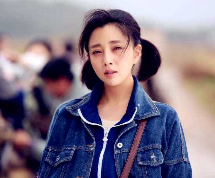 殷桃有多爱男明星,球员李金羽和演员殷桃是什么关系