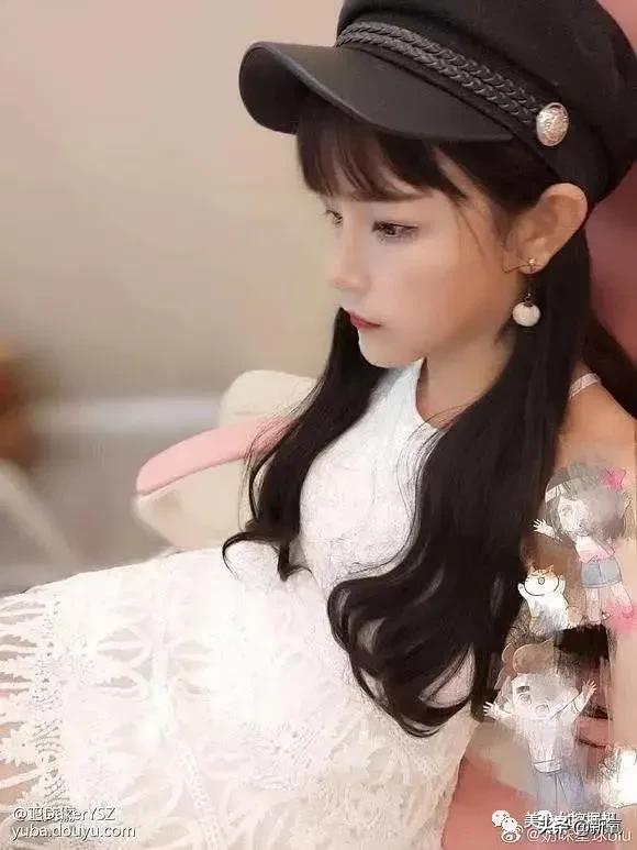 比小团团还火的女主播乔碧萝,斗鱼一姐小团团视频