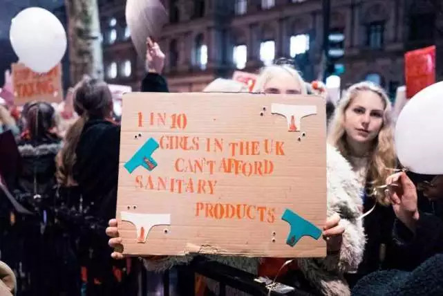 14岁女孩月经后第一天，自杀了：比痛经更可怕的是人的无知和偏见