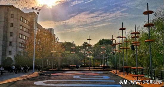 上海最好考的3所公办大学，分数和民办差不多，但工科实力都很强