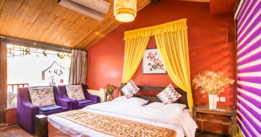 丽江白沙古镇住宿推荐,束河古镇三天两晚住宿团购