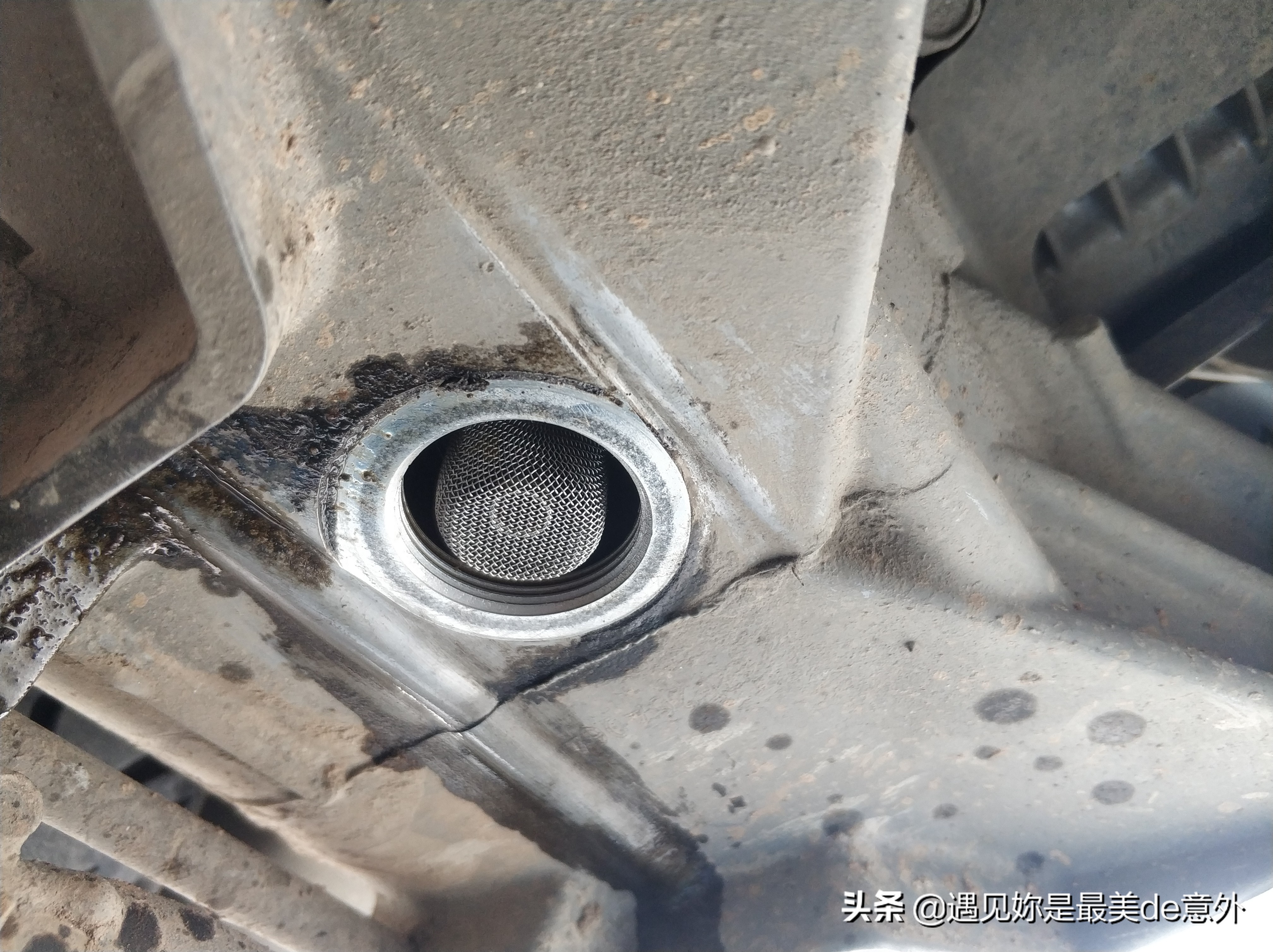 踏板摩托车齿轮油加多了会怎么样,踏板摩托车齿轮油多少公里换一次