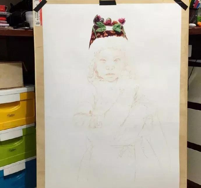 90后小伙用笔画画,九零后小伙靠画肖像漫画走红网络