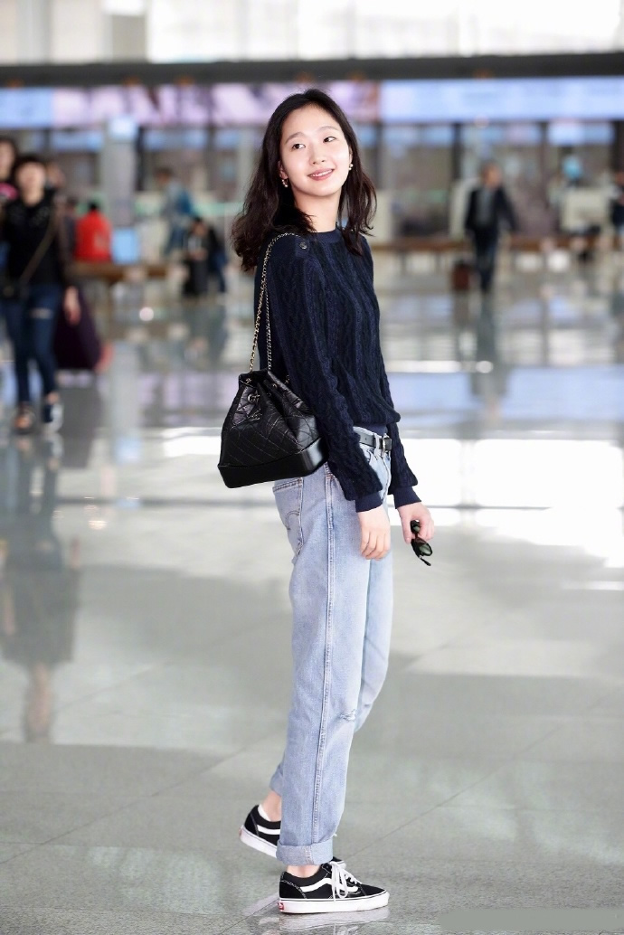 韩国美女银装,韩国金高银穿搭牛仔衬衫