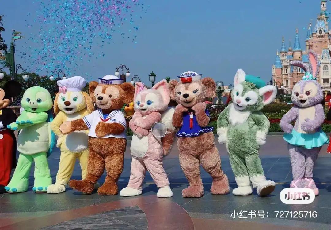 艳压星黛露的“四字爱豆”，抢了多少钱？