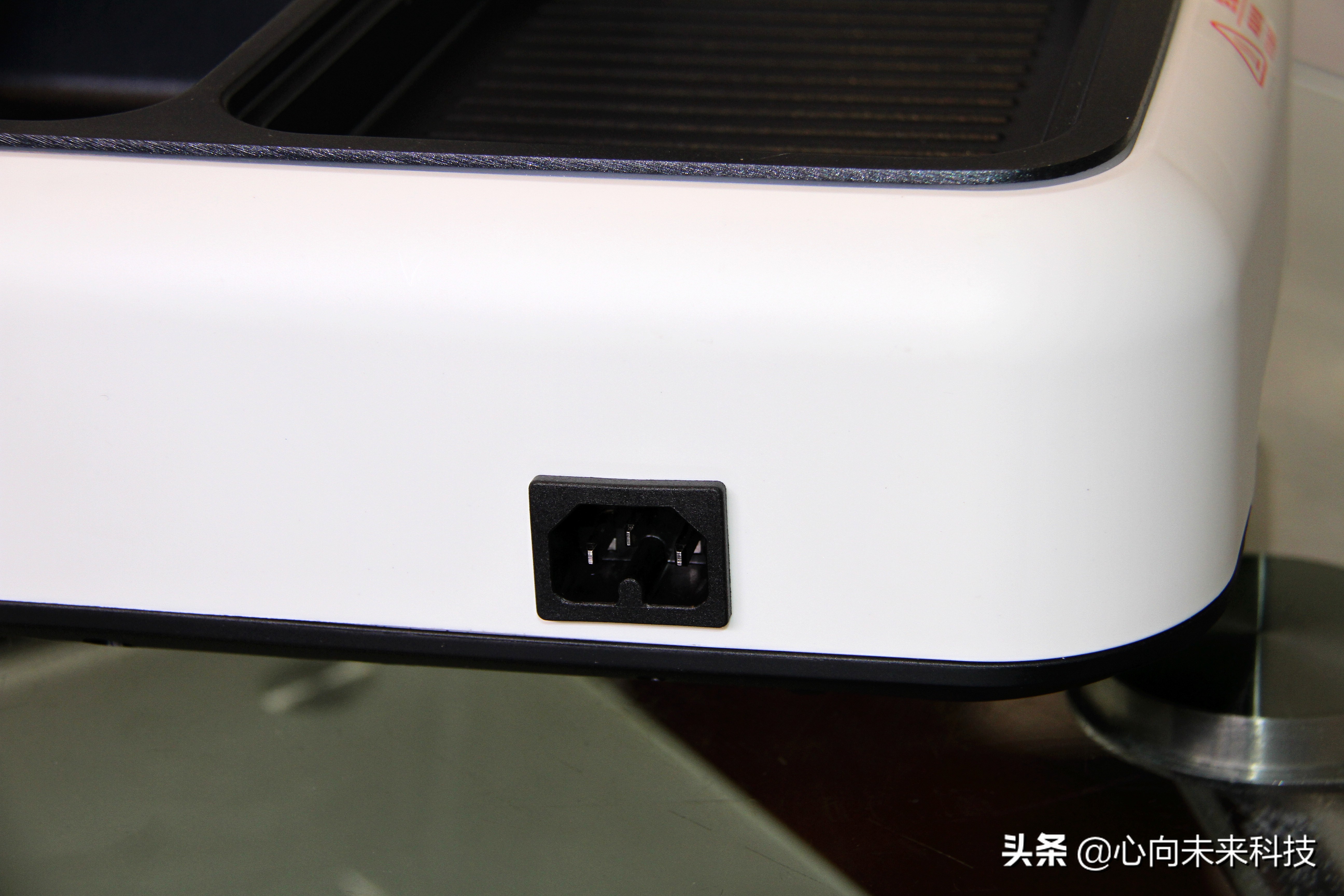 外观超萌的涮烤一体小神器——北欧欧慕多功能一体锅