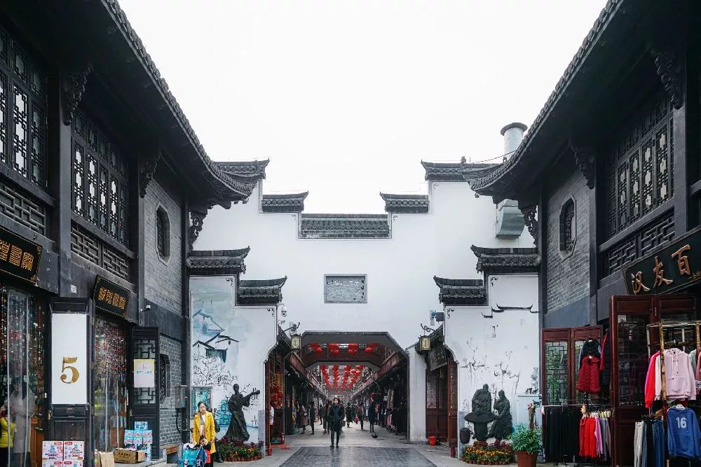 五月上海出发的低价机票,1月份上海机票最便宜的地方