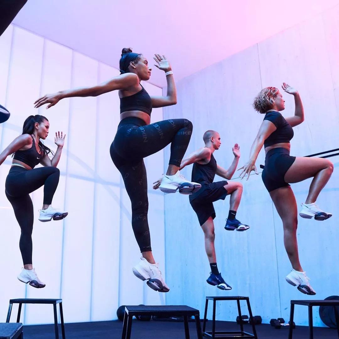 即将发售的圣诞球鞋,乔哥战靴