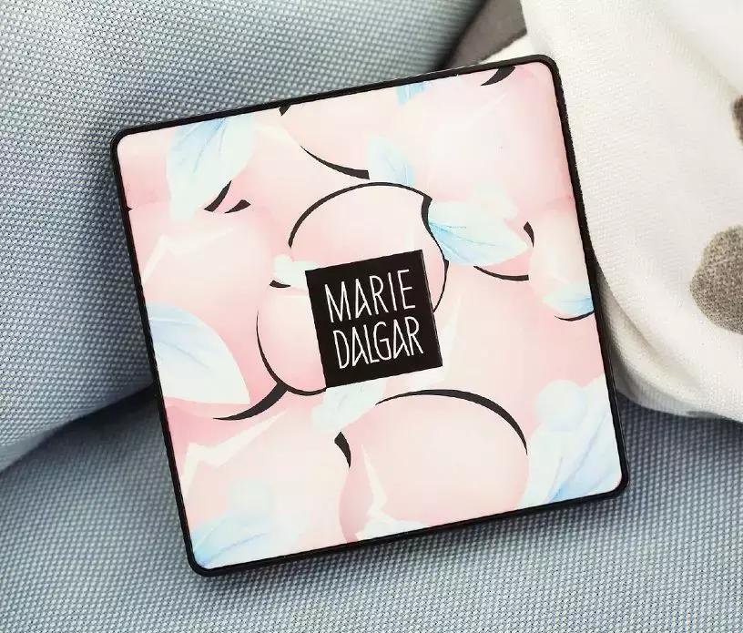 玛丽黛佳和美宝莲腮红哪个好,玛丽黛佳最新款