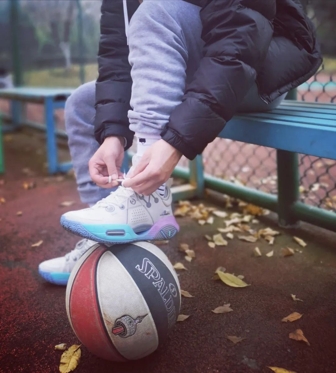 李宁全城9青年版有啥区别,李宁韦德之道全城9棉花糖