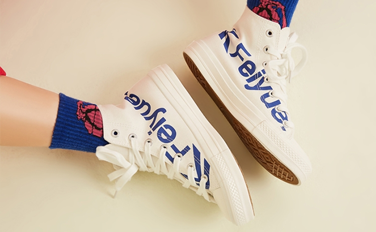 如何选择好看的滑板鞋颜色,好看且实用的滑板鞋推荐