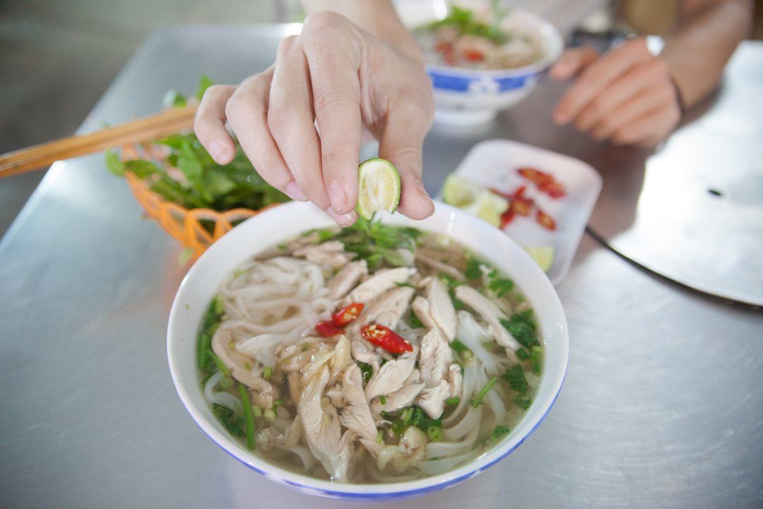 越南特色好吃的美食大全攻略 (40种好吃的越南美食)