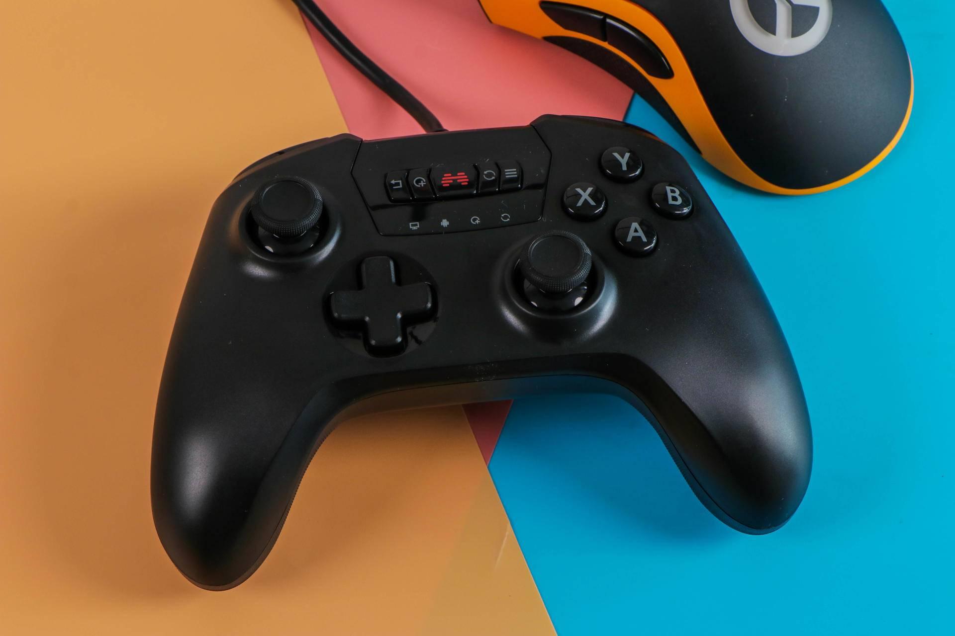 高性价比游戏手柄推荐2k,性价比高的游戏手柄雷神