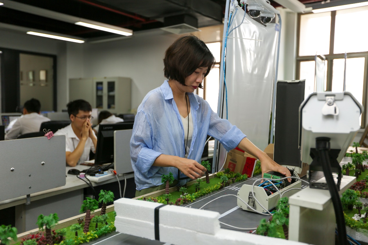 优秀骨干万婧：海量测试只为揪出那只隐藏的蝴蝶