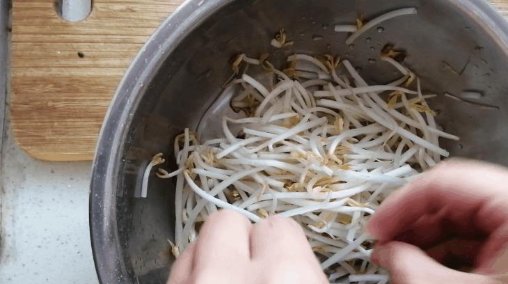 水煮椒麻鸡最正宗的做法,水煮椒怎么炒才好吃