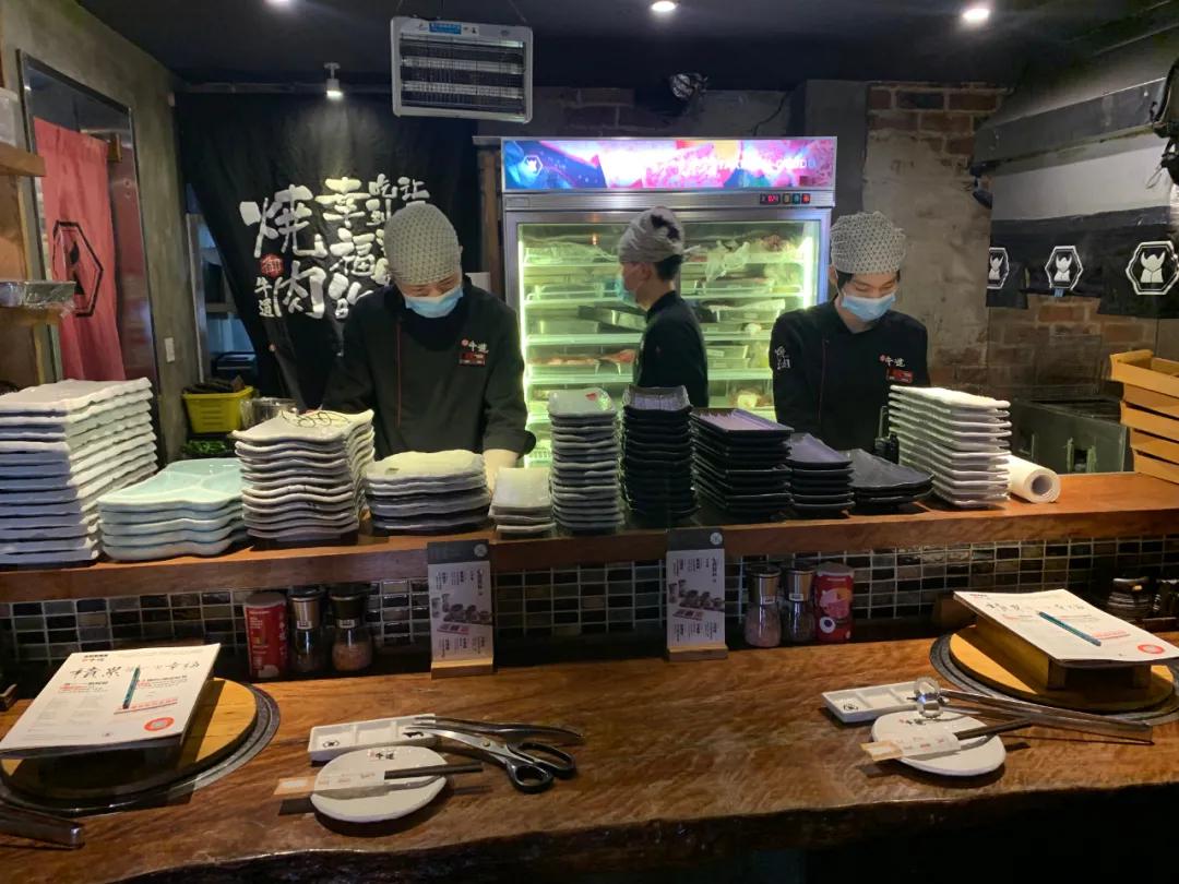 日式烤肉店老板的“奇迹之年”丨他们的2020·特稿