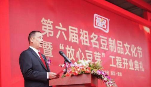 出租车司机转行卖豆腐,一年做到10个亿,小生意背后蕴含大智慧