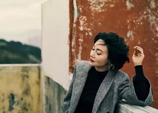 13岁当舞女，27岁拍裸照，58岁四度封后：高级的女人，都有无龄感