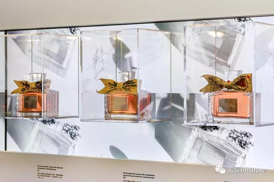 迪奥小姐爱与玫瑰展览吴谨言,迪奥小姐爱与玫瑰晚会