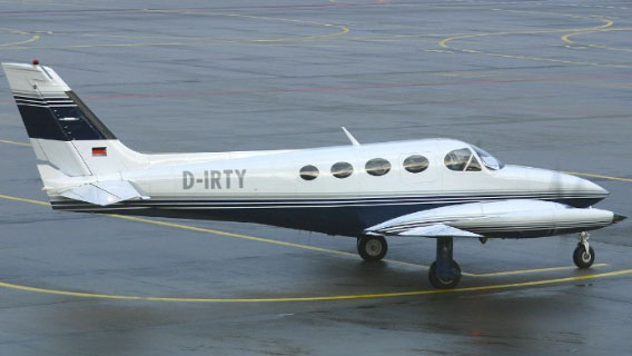 民航飞机牌,国内的飞机需要什么证件